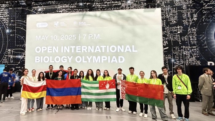 Юные биологи из Южной Осетии отправились на Открытую международную олимпиаду по биологии (OIBO) 2025