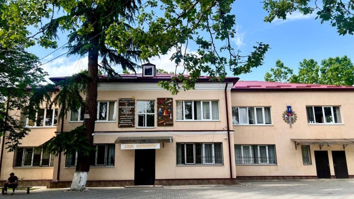 «80 лет Победы: творческая выставка юных техников»